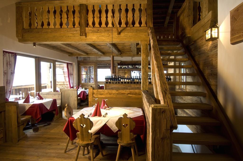 Hotel Piz Seteur Selva di Val Gardena Luaran gambar